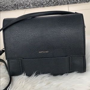 Matt & Nat crossbody